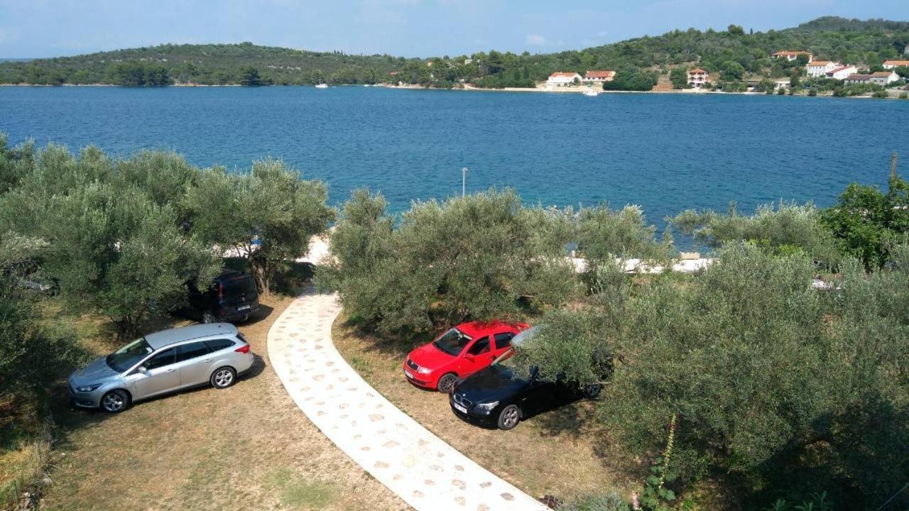 Apartments By The Sea Luka, Dugi Otok - 8182 Exteriör bild
